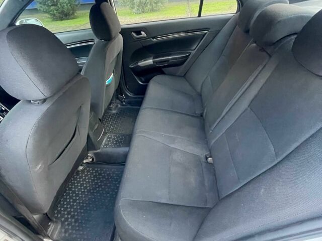 Білий Джилі Емгранд, об'ємом двигуна 1.8 л та пробігом 160 тис. км за 4700 $, фото 11 на Automoto.ua