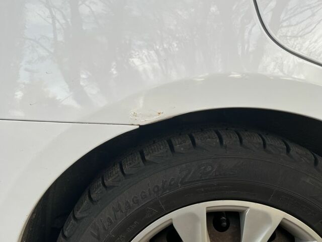 Белый Джили Эмгранд, объемом двигателя 2 л и пробегом 131 тыс. км за 5150 $, фото 5 на Automoto.ua