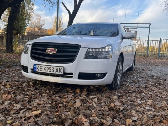 Белый Джили Эмгранд, объемом двигателя 2 л и пробегом 131 тыс. км за 5150 $, фото 1 на Automoto.ua