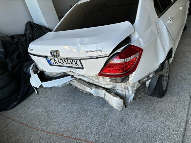 Білий Джилі Емгранд, об'ємом двигуна 1.5 л та пробігом 96 тис. км за 4300 $, фото 4 на Automoto.ua