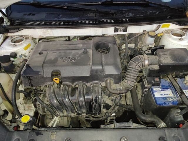 Белый Джили Эмгранд, объемом двигателя 1.5 л и пробегом 60 тыс. км за 8000 $, фото 6 на Automoto.ua