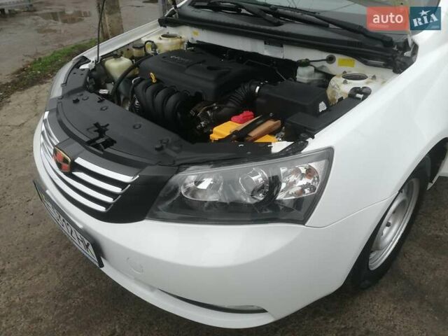 Белый Джили Эмгранд, объемом двигателя 1.79 л и пробегом 108 тыс. км за 6000 $, фото 1 на Automoto.ua