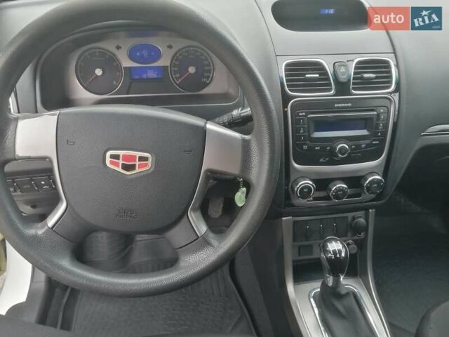 Белый Джили Эмгранд, объемом двигателя 1.79 л и пробегом 108 тыс. км за 6000 $, фото 14 на Automoto.ua