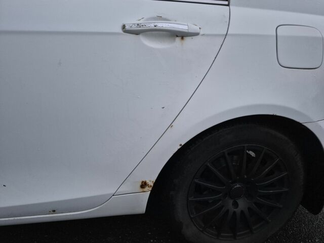 Белый Джили Эмгранд, объемом двигателя 1.8 л и пробегом 2 тыс. км за 4000 $, фото 2 на Automoto.ua