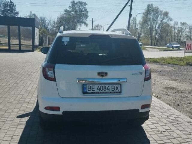 Джили Эмгранд 2014 в Кривом Роге на Automoto.ua Белый Джили Эмгранд, объемом двигателя 1.8 л и пробегом 101 тыс. км за 4999 $, фото 2 на Automoto.ua