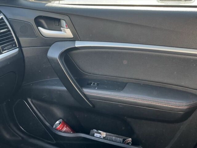 Белый Джили Эмгранд, объемом двигателя 1.5 л и пробегом 110 тыс. км за 5000 $, фото 9 на Automoto.ua