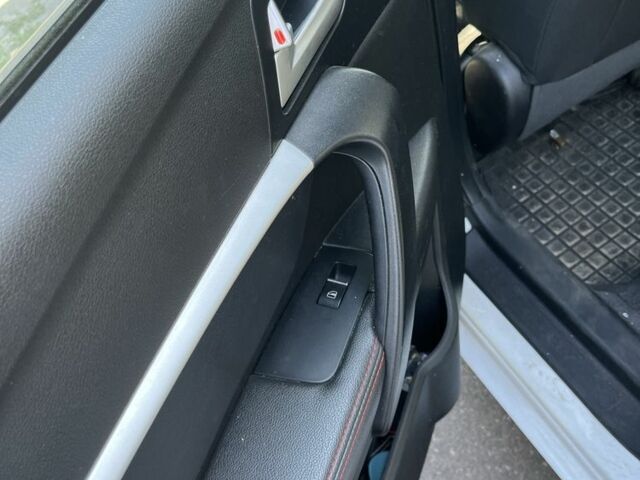 Белый Джили Эмгранд, объемом двигателя 1.5 л и пробегом 110 тыс. км за 5000 $, фото 5 на Automoto.ua