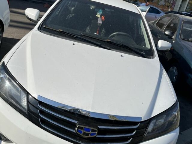 Белый Джили Эмгранд, объемом двигателя 1.5 л и пробегом 110 тыс. км за 5000 $, фото 2 на Automoto.ua