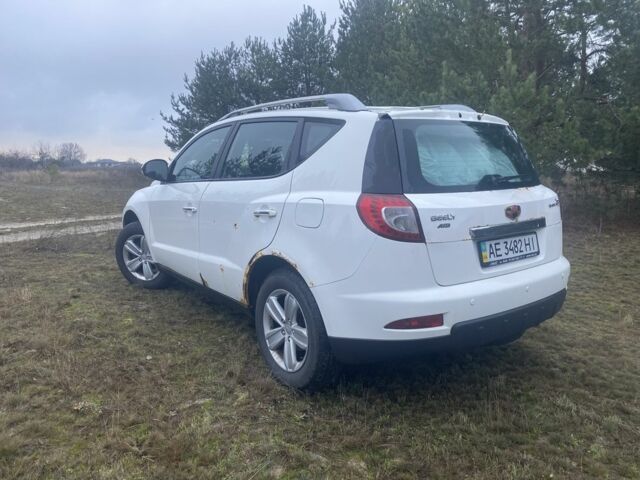 Белый Джили Эмгранд, объемом двигателя 2 л и пробегом 180 тыс. км за 2800 $, фото 2 на Automoto.ua