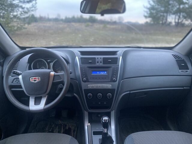 Белый Джили Эмгранд, объемом двигателя 2 л и пробегом 180 тыс. км за 2800 $, фото 6 на Automoto.ua