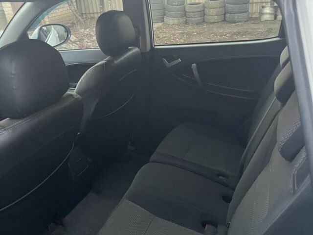 Белый Джили Эмгранд, объемом двигателя 1.8 л и пробегом 101 тыс. км за 5500 $, фото 5 на Automoto.ua