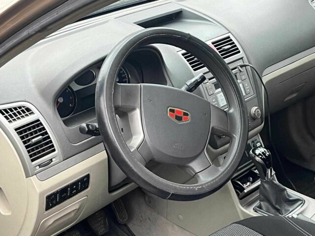 Бежевый Джили Эмгранд, объемом двигателя 1.8 л и пробегом 149 тыс. км за 4490 $, фото 16 на Automoto.ua