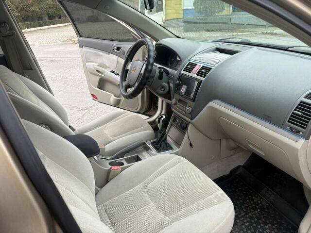 Бежевий Джилі Емгранд, об'ємом двигуна 1.8 л та пробігом 191 тис. км за 4299 $, фото 11 на Automoto.ua