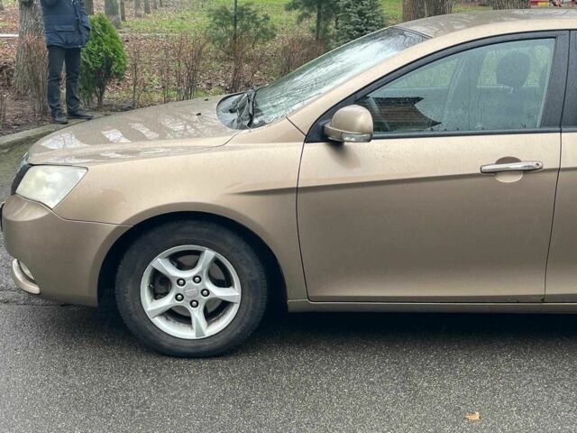 Бежевый Джили Эмгранд, объемом двигателя 1.8 л и пробегом 149 тыс. км за 4490 $, фото 13 на Automoto.ua