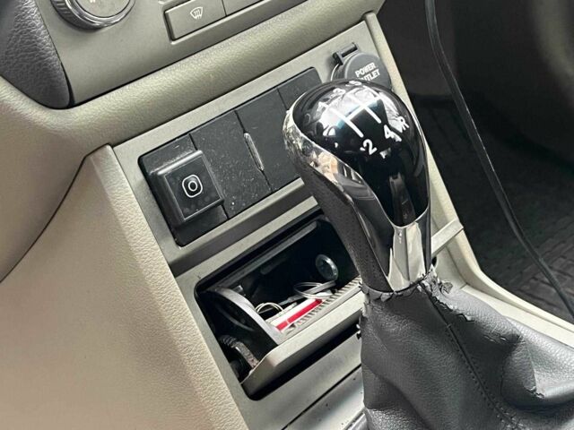 Бежевый Джили Эмгранд, объемом двигателя 1.8 л и пробегом 149 тыс. км за 4490 $, фото 20 на Automoto.ua