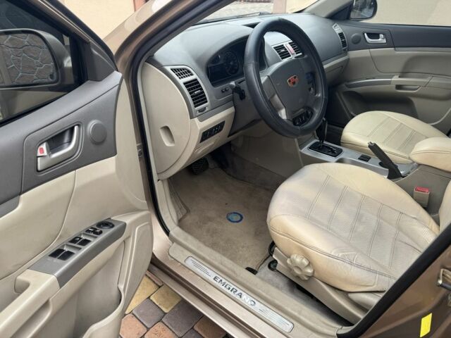 Бежевый Джили Эмгранд, объемом двигателя 1.8 л и пробегом 102 тыс. км за 4100 $, фото 3 на Automoto.ua