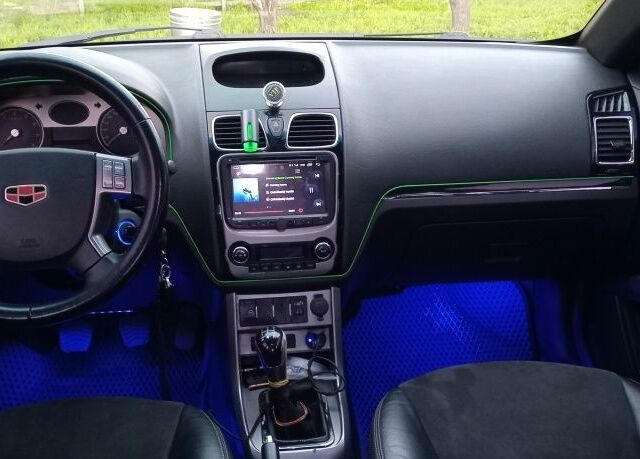 Бежевый Джили Эмгранд, объемом двигателя 1.8 л и пробегом 138 тыс. км за 4850 $, фото 5 на Automoto.ua