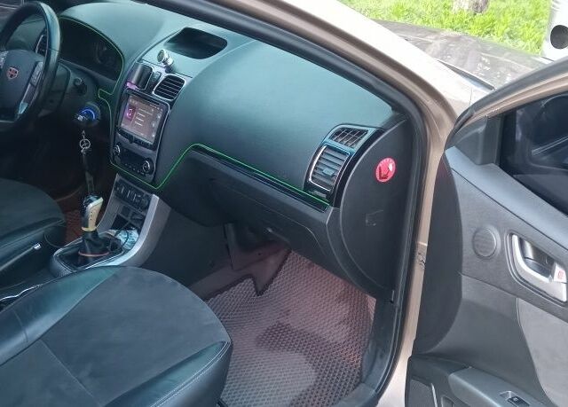 Бежевый Джили Эмгранд, объемом двигателя 1.8 л и пробегом 138 тыс. км за 4850 $, фото 8 на Automoto.ua