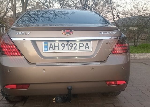 Бежевый Джили Эмгранд, объемом двигателя 1.8 л и пробегом 138 тыс. км за 4850 $, фото 7 на Automoto.ua