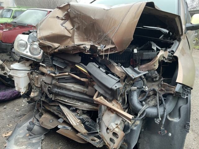 Бежевий Джилі Емгранд, об'ємом двигуна 0 л та пробігом 150 тис. км за 2000 $, фото 9 на Automoto.ua