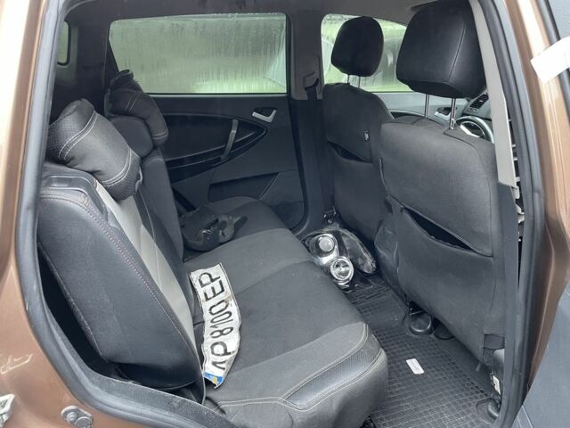 Бежевий Джилі Емгранд, об'ємом двигуна 0 л та пробігом 150 тис. км за 2000 $, фото 6 на Automoto.ua