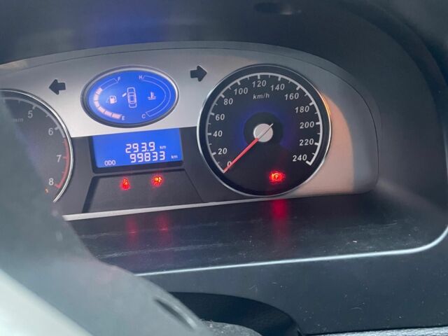 Черный Джили Эмгранд, объемом двигателя 1.5 л и пробегом 104 тыс. км за 3500 $, фото 2 на Automoto.ua