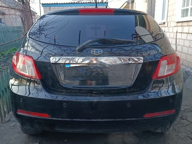 Черный Джили Эмгранд, объемом двигателя 1.8 л и пробегом 300 тыс. км за 4000 $, фото 1 на Automoto.ua
