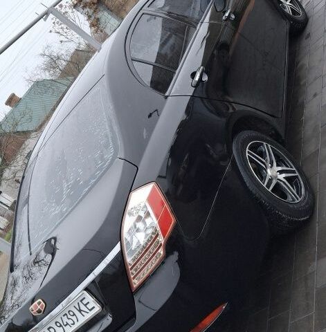 Черный Джили Эмгранд, объемом двигателя 1.8 л и пробегом 260 тыс. км за 2500 $, фото 3 на Automoto.ua