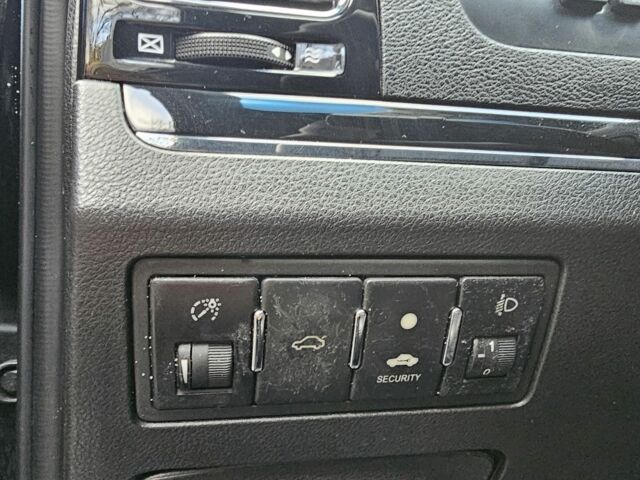 Джилі Емгранд 2013 у Києві на Automoto.ua Чорний Джилі Емгранд, об'ємом двигуна 1.5 л та пробігом 160 тис. км за 1650 $, фото 15 на Automoto.ua