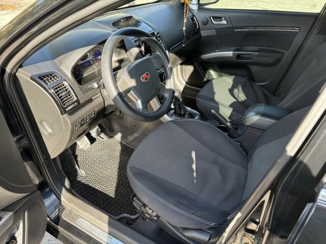 Черный Джили Эмгранд, объемом двигателя 1.5 л и пробегом 84 тыс. км за 5200 $, фото 4 на Automoto.ua