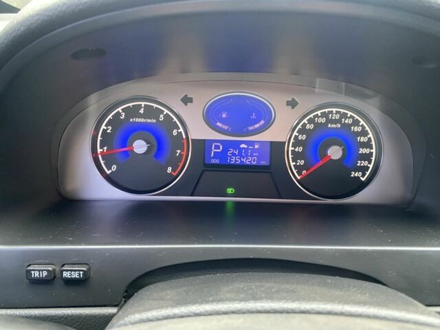 Черный Джили Эмгранд, объемом двигателя 1.8 л и пробегом 135 тыс. км за 3500 $, фото 4 на Automoto.ua