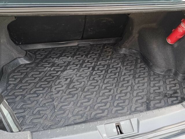 Черный Джили Эмгранд, объемом двигателя 1.8 л и пробегом 265 тыс. км за 3800 $, фото 22 на Automoto.ua