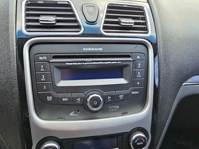 Джилі Емгранд 2013 у Києві на Automoto.ua Чорний Джилі Емгранд, об'ємом двигуна 1.5 л та пробігом 160 тис. км за 1650 $, фото 17 на Automoto.ua