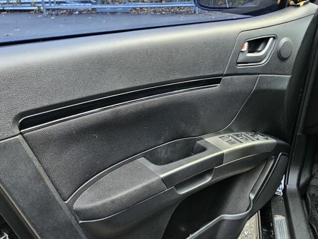 Джилі Емгранд 2013 у Києві на Automoto.ua Чорний Джилі Емгранд, об'ємом двигуна 1.5 л та пробігом 160 тис. км за 1650 $, фото 14 на Automoto.ua