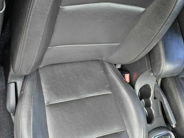 Джилі Емгранд 2013 у Києві на Automoto.ua Чорний Джилі Емгранд, об'ємом двигуна 1.5 л та пробігом 160 тис. км за 1650 $, фото 9 на Automoto.ua