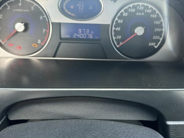 Коричневый Джили Эмгранд, объемом двигателя 1.8 л и пробегом 240 тыс. км за 3600 $, фото 5 на Automoto.ua