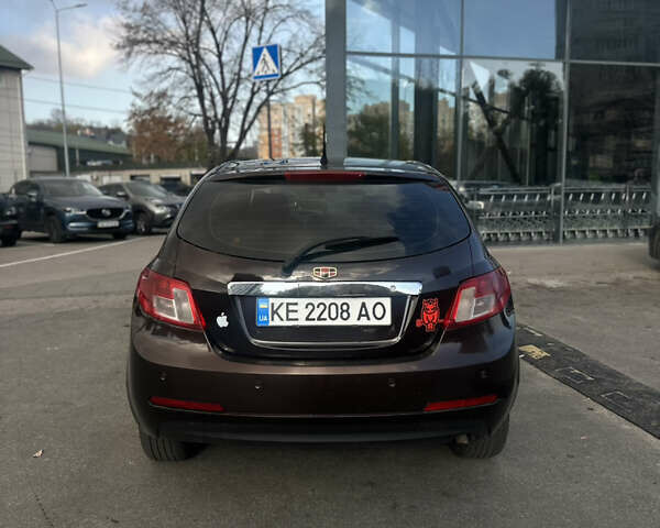 Коричневый Джили Эмгранд, объемом двигателя 1.79 л и пробегом 250 тыс. км за 2850 $, фото 2 на Automoto.ua