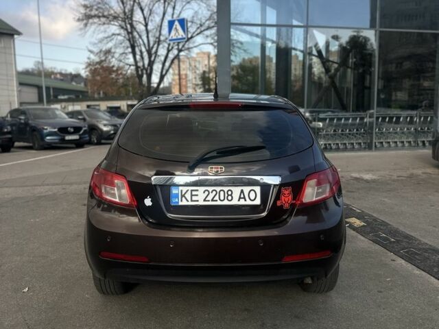 Коричневый Джили Эмгранд, объемом двигателя 1.8 л и пробегом 250 тыс. км за 2850 $, фото 2 на Automoto.ua