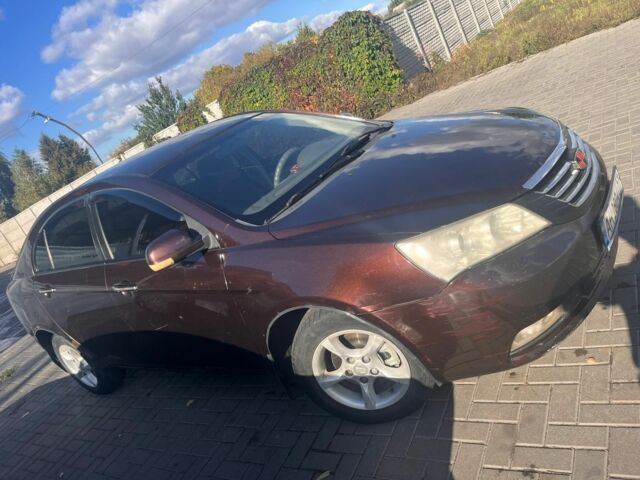 Коричневий Джилі Емгранд, об'ємом двигуна 1.8 л та пробігом 255 тис. км за 2200 $, фото 5 на Automoto.ua