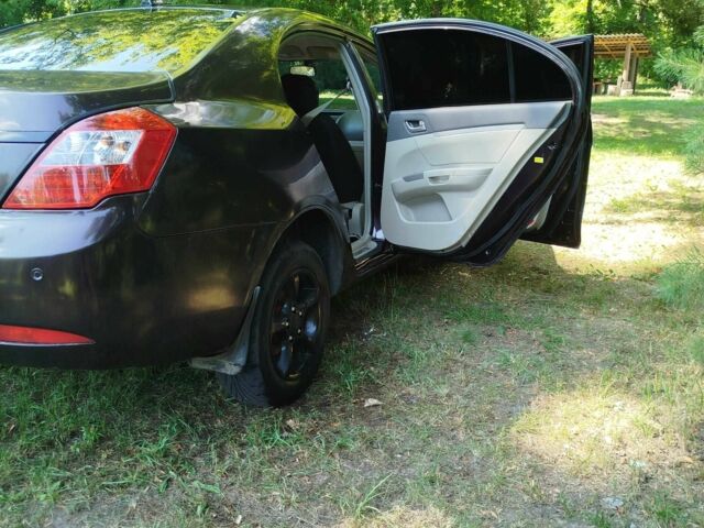 Коричневий Джилі Емгранд, об'ємом двигуна 1.8 л та пробігом 108 тис. км за 3200 $, фото 5 на Automoto.ua