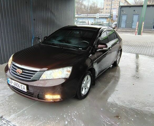 Коричневий Джилі Емгранд, об'ємом двигуна 1.8 л та пробігом 54 тис. км за 6500 $, фото 1 на Automoto.ua