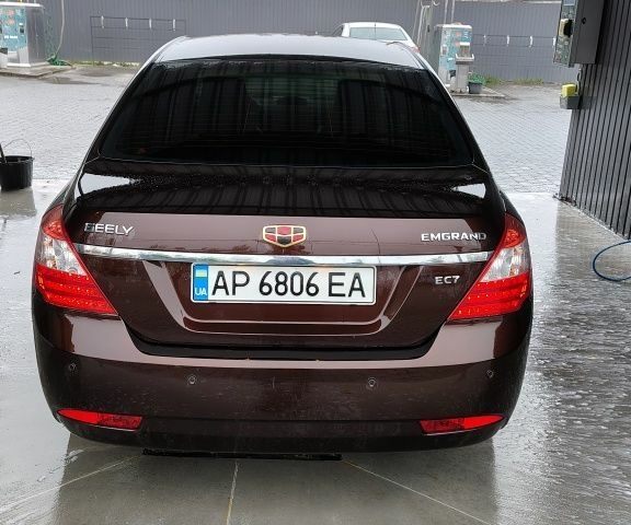 Коричневий Джилі Емгранд, об'ємом двигуна 1.8 л та пробігом 54 тис. км за 6500 $, фото 3 на Automoto.ua