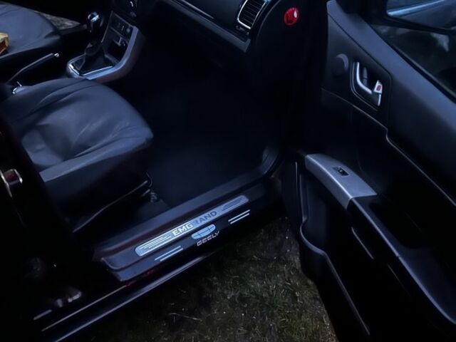 Коричневий Джилі Емгранд, об'ємом двигуна 1.8 л та пробігом 106 тис. км за 4500 $, фото 3 на Automoto.ua