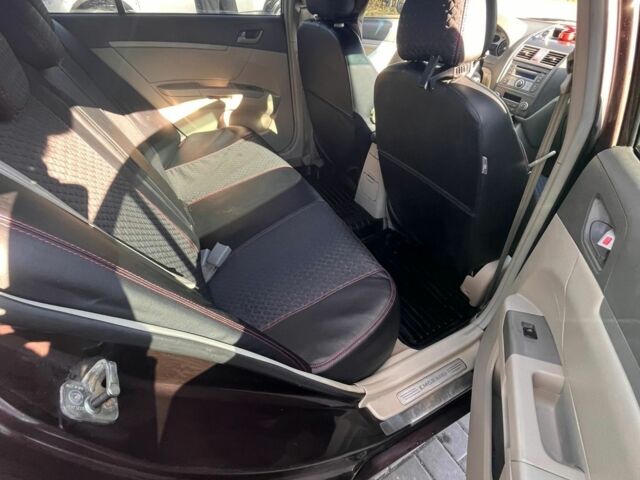 Коричневий Джилі Емгранд, об'ємом двигуна 1.8 л та пробігом 255 тис. км за 2200 $, фото 21 на Automoto.ua