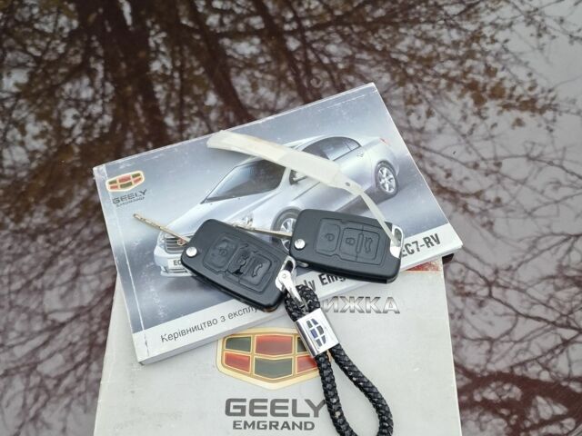 Коричневый Джили Эмгранд, объемом двигателя 1.8 л и пробегом 130 тыс. км за 5600 $, фото 2 на Automoto.ua