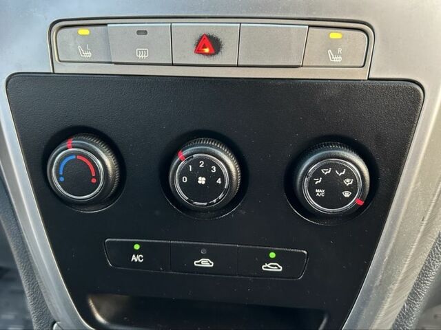 Коричневий Джилі Емгранд, об'ємом двигуна 2 л та пробігом 268 тис. км за 4799 $, фото 6 на Automoto.ua