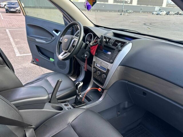 Джилі Емгранд 2014 у Києві на Automoto.ua Коричневий Джилі Емгранд, об'ємом двигуна 2 л та пробігом 140 тис. км за 4300 $, фото 15 на Automoto.ua