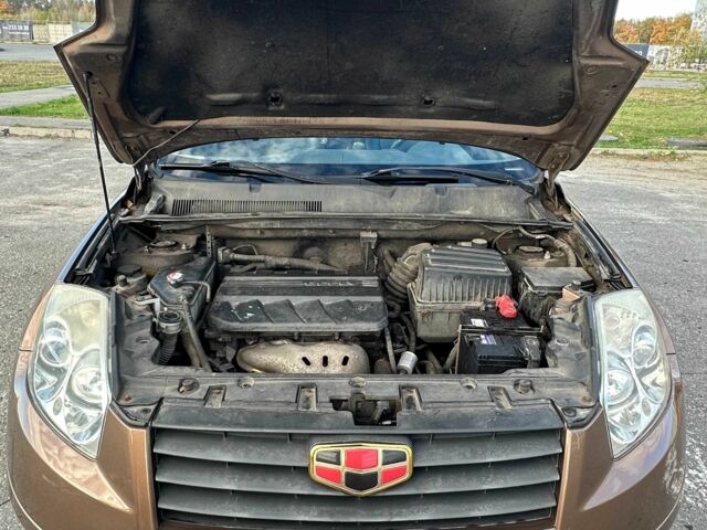 Джилі Емгранд 2014 у Києві на Automoto.ua Коричневий Джилі Емгранд, об'ємом двигуна 2 л та пробігом 140 тис. км за 4300 $, фото 10 на Automoto.ua