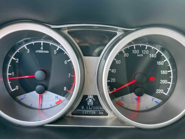 Джилі Емгранд 2014 у Києві на Automoto.ua Коричневий Джилі Емгранд, об'ємом двигуна 2 л та пробігом 140 тис. км за 4300 $, фото 12 на Automoto.ua