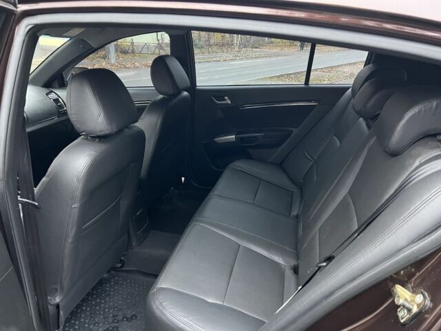 Красный Джили Эмгранд, объемом двигателя 1.8 л и пробегом 81 тыс. км за 4500 $, фото 11 на Automoto.ua